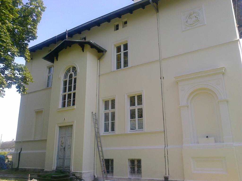 Agroturystyka "Palac W Janowie" מראה חיצוני תמונה
